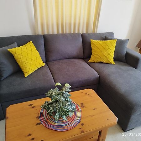 Joseph 2 Stylish Flat With Open Views, Just 4Km From The Airport Or Beach Siggiewi Buitenkant foto