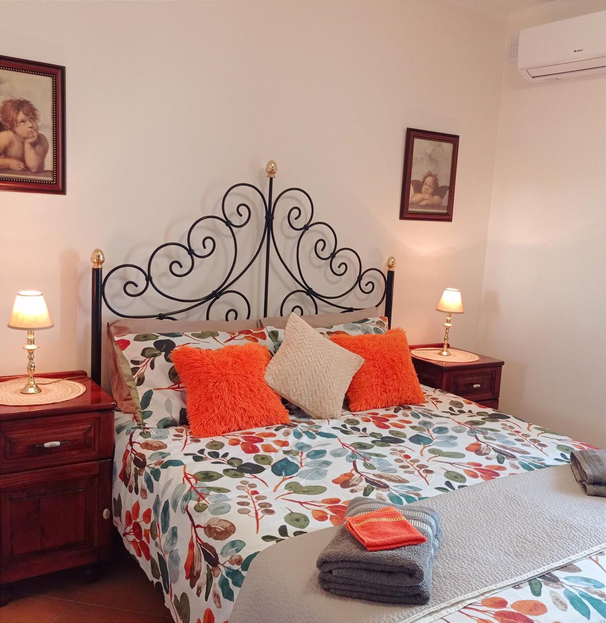 Joseph 2 Stylish Flat With Open Views, Just 4Km From The Airport Or Beach Siggiewi Buitenkant foto