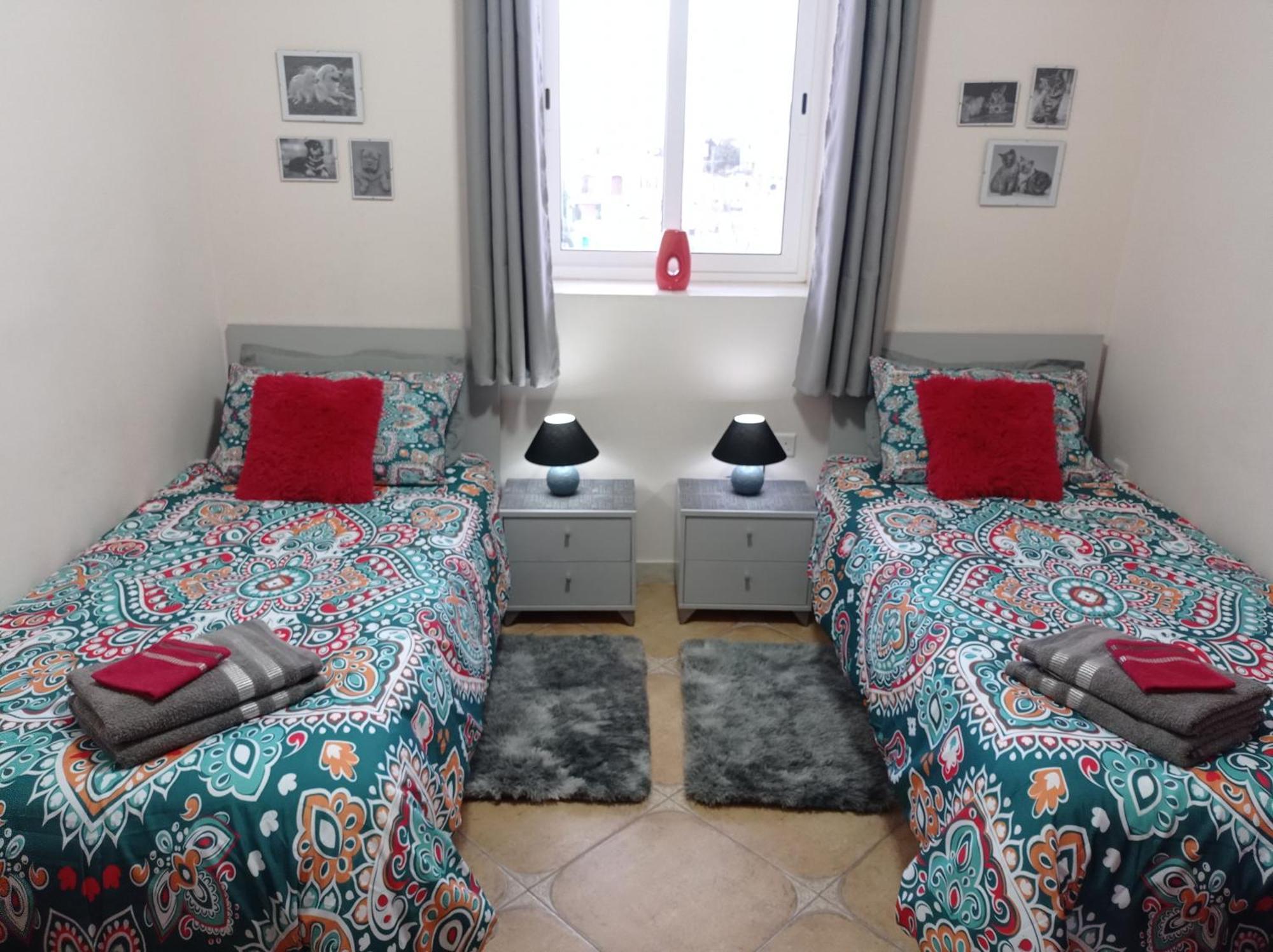 Joseph 2 Stylish Flat With Open Views, Just 4Km From The Airport Or Beach Siggiewi Buitenkant foto