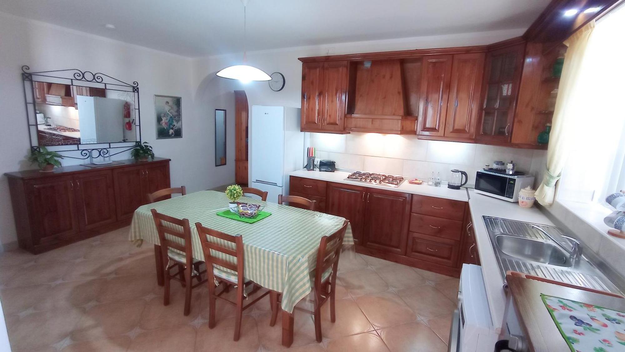 Joseph 2 Stylish Flat With Open Views, Just 4Km From The Airport Or Beach Siggiewi Buitenkant foto