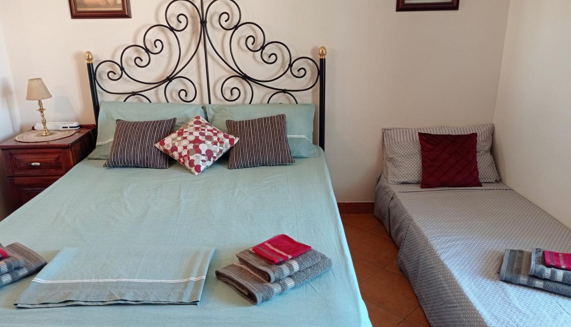 Joseph 2 Stylish Flat With Open Views, Just 4Km From The Airport Or Beach Siggiewi Buitenkant foto