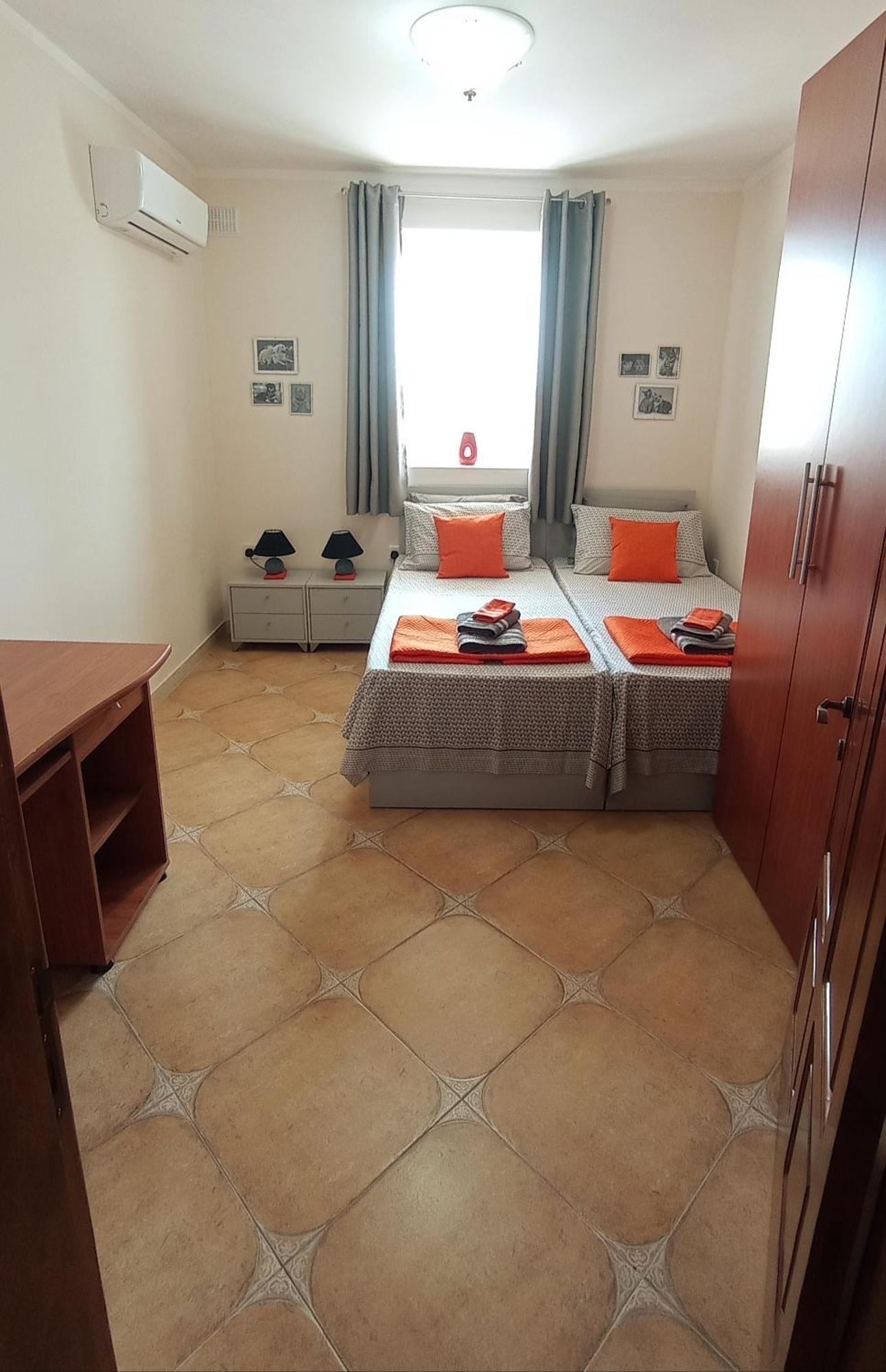Joseph 2 Stylish Flat With Open Views, Just 4Km From The Airport Or Beach Siggiewi Buitenkant foto