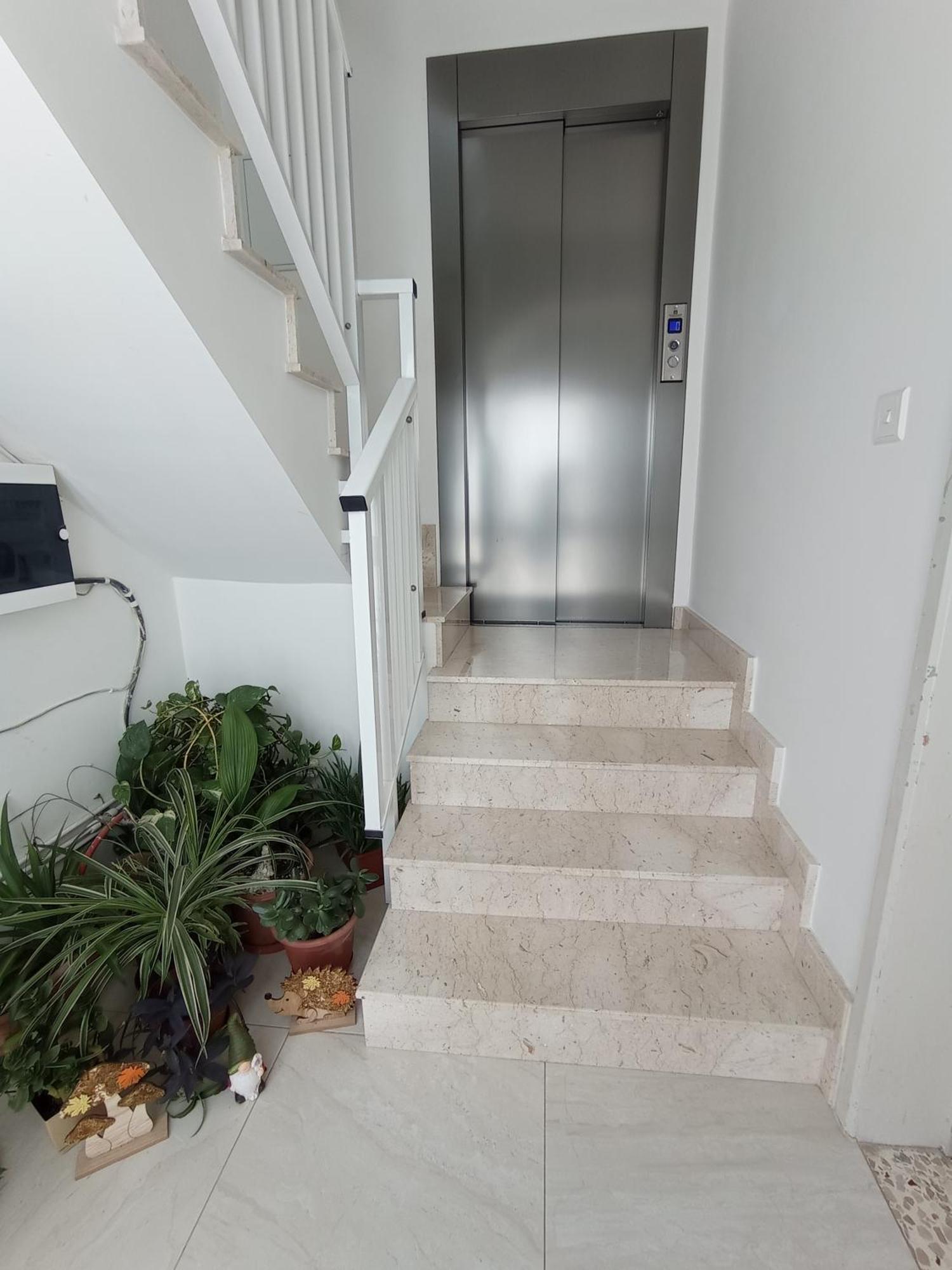 Joseph 2 Stylish Flat With Open Views, Just 4Km From The Airport Or Beach Siggiewi Buitenkant foto