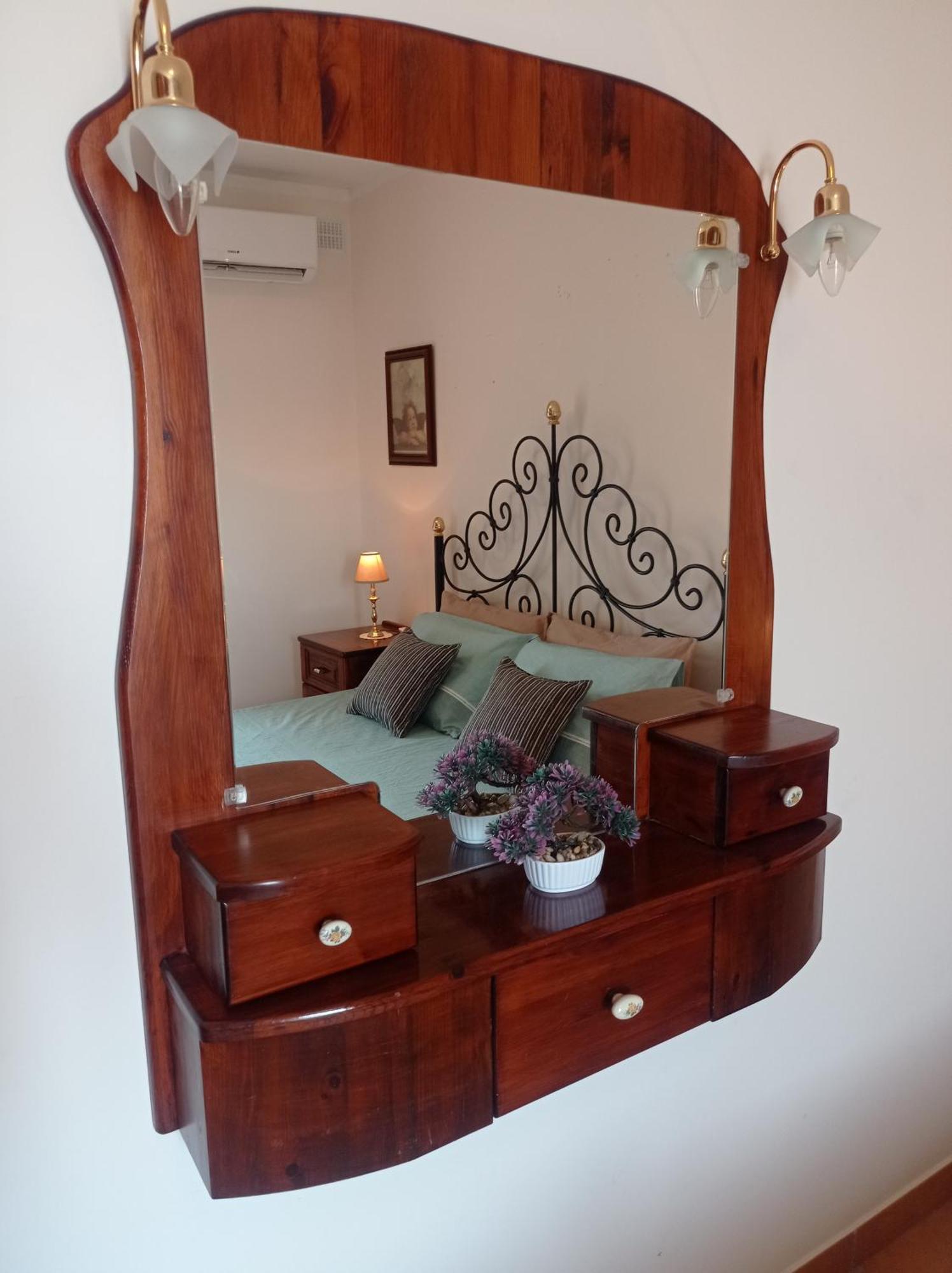 Joseph 2 Stylish Flat With Open Views, Just 4Km From The Airport Or Beach Siggiewi Buitenkant foto