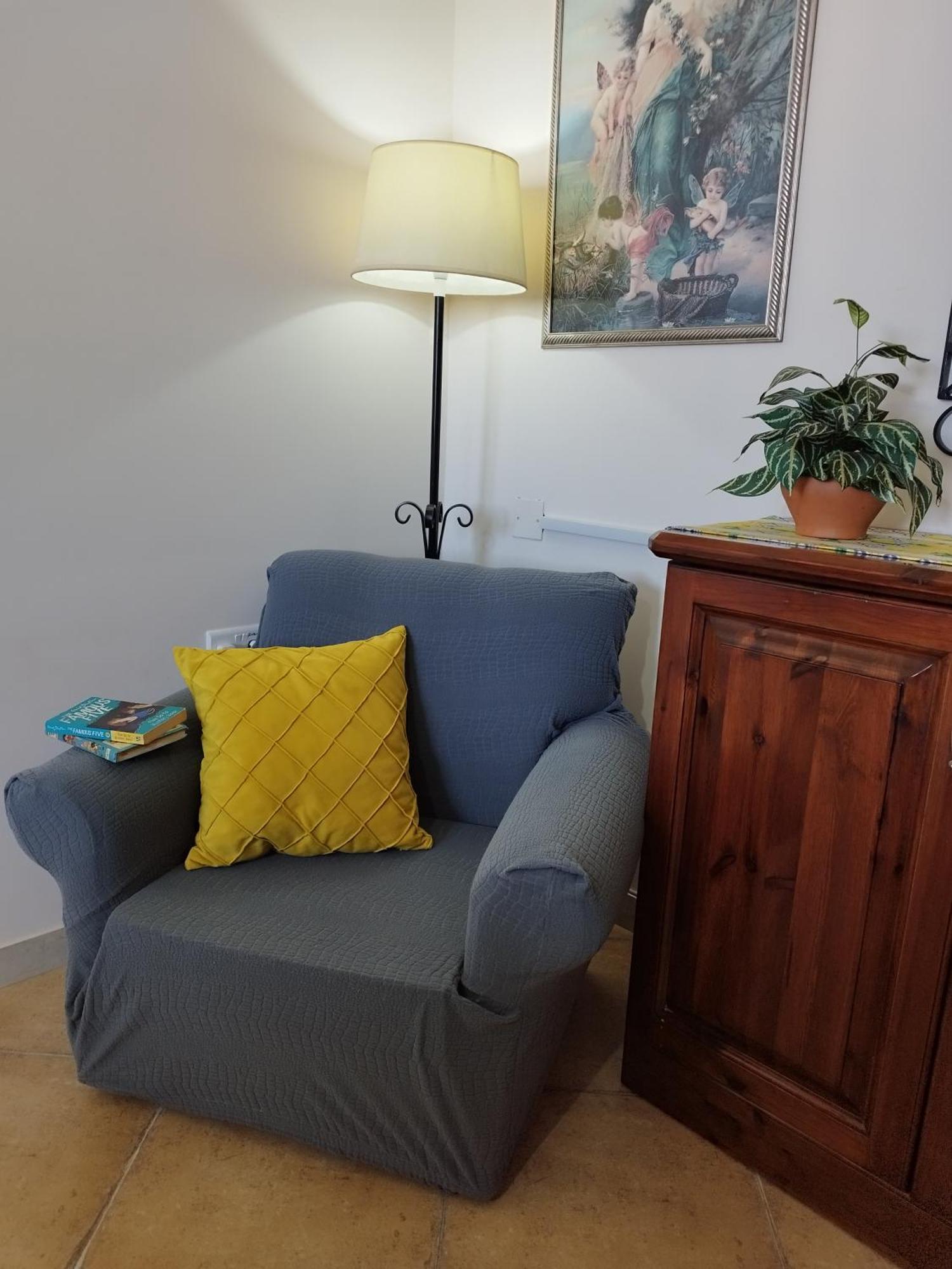 Joseph 2 Stylish Flat With Open Views, Just 4Km From The Airport Or Beach Siggiewi Buitenkant foto